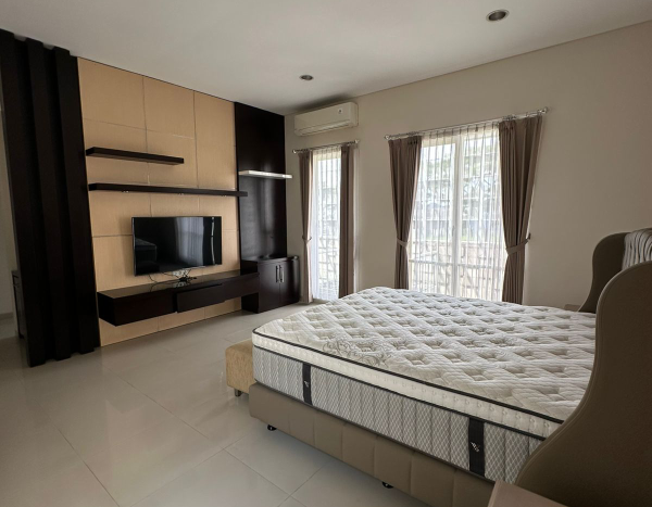 12. Investasi Premium - Rumah Raffles Garden Citraland Surabaya Barat - yonathan konsultan bisnis dan properti surabaya