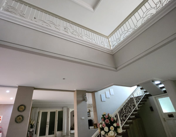 2. Jual Rumah Graha Famili Surabaya - Simbol Old Money, Privasi Elit & Investasi Prestise - yonathan chen konsultan bisnis dan properti surabaya