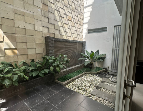 3. Investasi Premium - Rumah Raffles Garden Citraland Surabaya Barat - yonathan konsultan bisnis dan properti surabaya